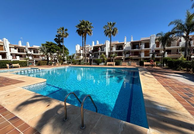 Apartamento en Denia - Apartamento en planta baja frente a la piscina y en primera linea de playa