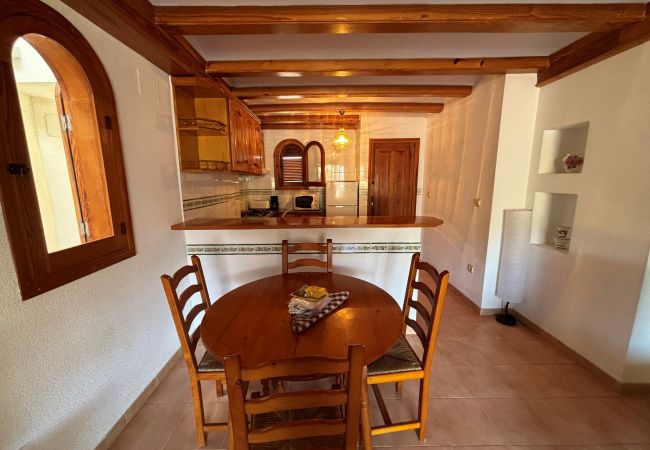 Apartamento en Denia - Apartamento en planta baja frente a la piscina y en primera linea de playa Apartamento en Denia - Apartamento en planta baja frente a la piscina y en primera linea de playa