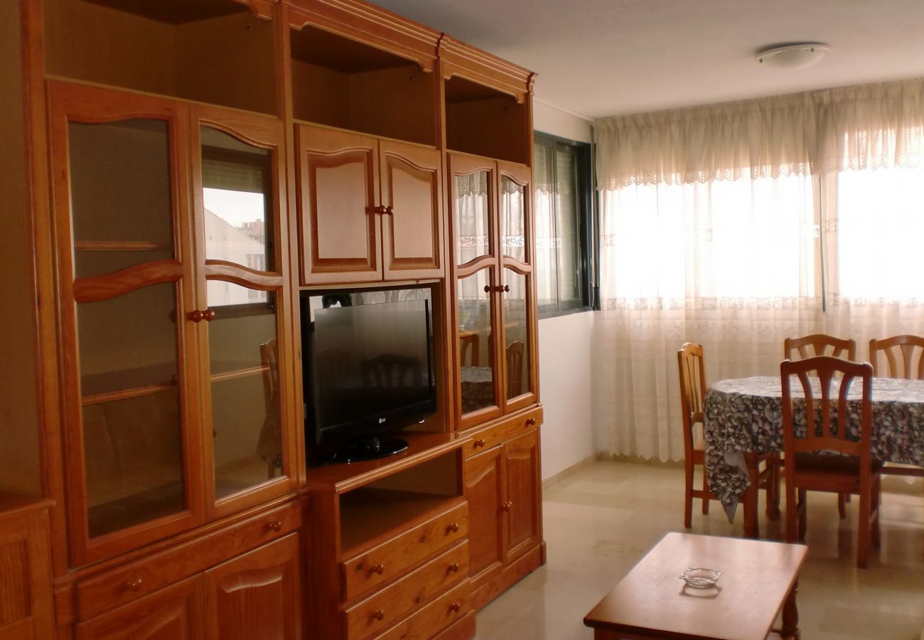 Apartamento en Benidorm - KENNEDY 2 (2 DORMITORIOS)