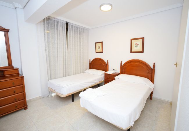 Apartamento en Benidorm - LAS TEJAS (2 DORMITORIOS) Apartamento en Benidorm - LAS TEJAS (2 DORMITORIOS)
