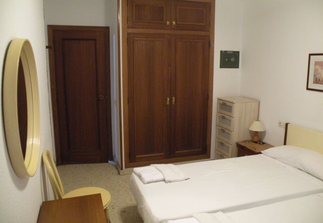 Apartamento en Benidorm - LOS PINOS (1 DORMITORIO) Apartamento en Benidorm - LOS PINOS (1 DORMITORIO)