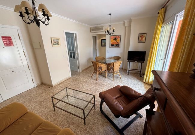 Apartamento en Denia - Apartamento frente a la playa muy cerca de Denia