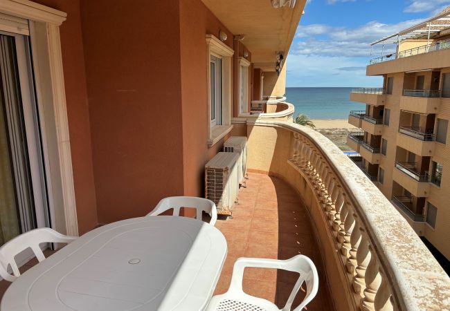 Apartamento en Denia - Apartamento frente a la playa muy cerca de Denia