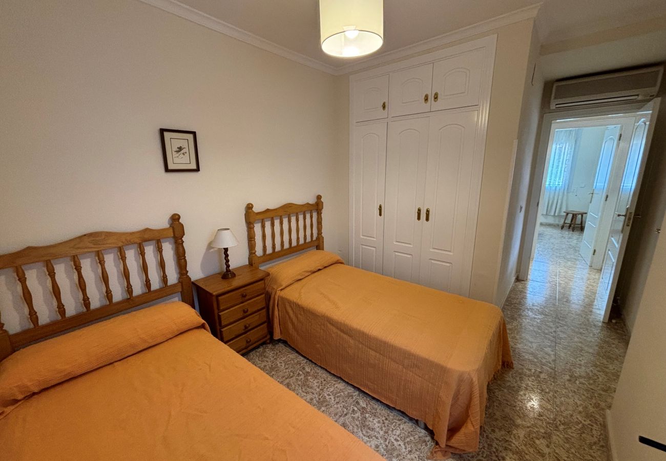 Apartamento en Denia - Apartamento frente a la playa muy cerca de Denia