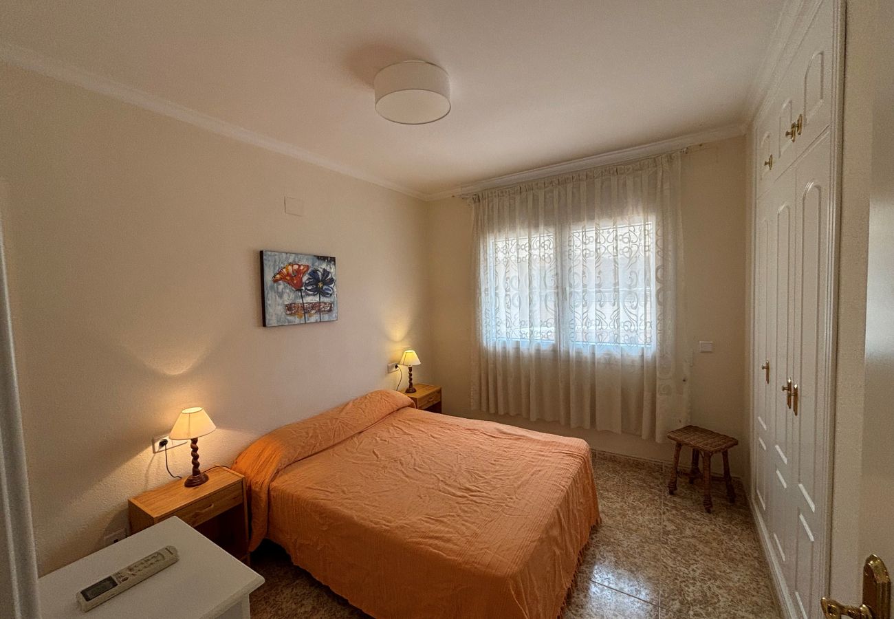 Apartamento en Denia - Apartamento frente a la playa muy cerca de Denia