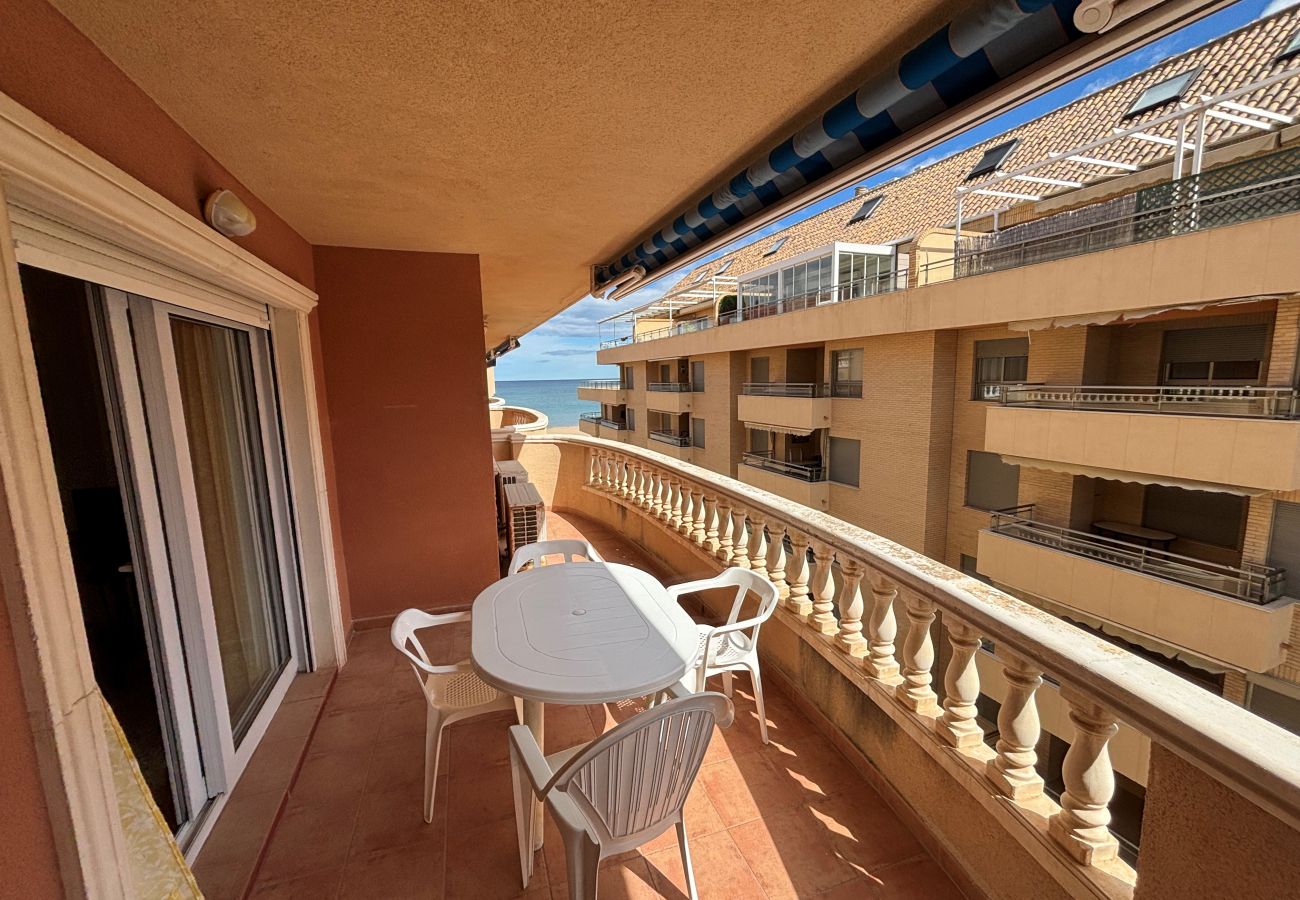 Apartamento en Denia - Apartamento frente a la playa muy cerca de Denia