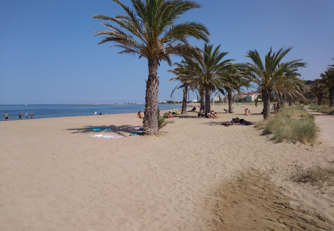 Apartamento en Denia - Bonito apartamento cerva de la playa y a 1Km de Denia