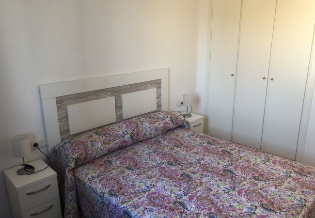 Apartamento en Denia - Apartamento ideal para familiascon parque infantil,piscina y jardin Apartamento en Denia - Apartamento ideal para familiascon parque infantil,piscina y jardin