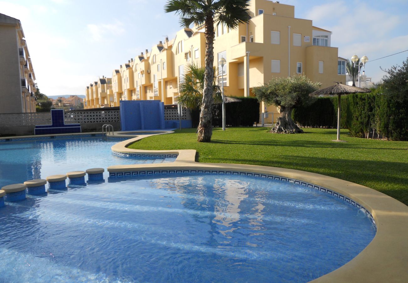 Apartamento en Denia - Apartamento ideal para familiascon parque infantil,piscina y jardin