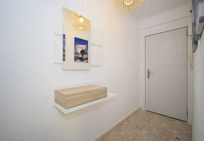 Apartamento en Benidorm - MAR Y VENT 2D (4 DORMITORIOS) Apartamento en Benidorm - MAR Y VENT 2D (4 DORMITORIOS)