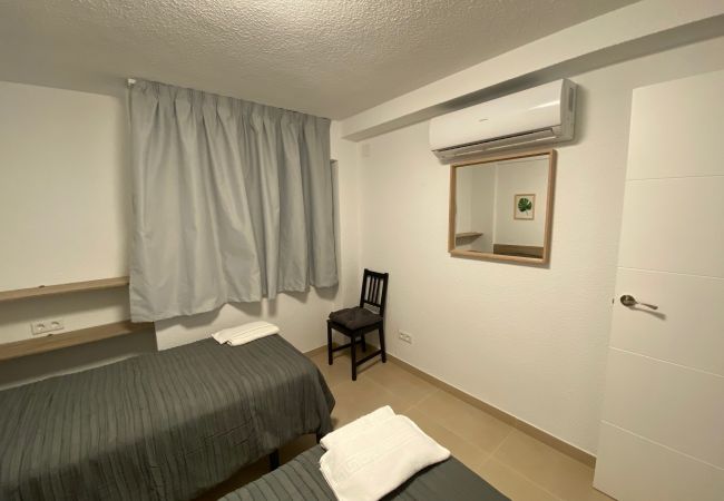 Apartamento en Benidorm - MAR BLAU (3 DORMITORIOS) Apartamento en Benidorm - MAR BLAU (3 DORMITORIOS)