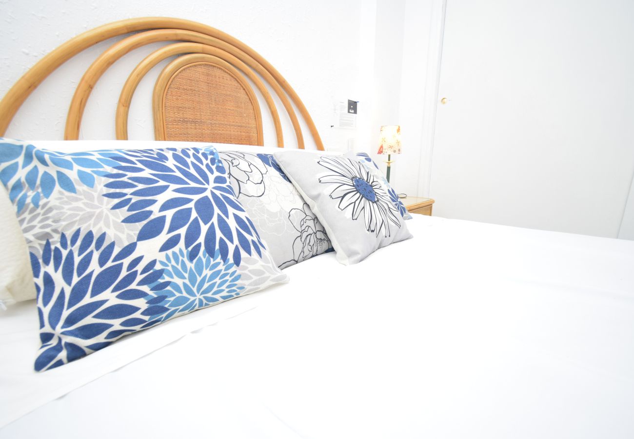 Apartamento en Cala de Finestrat - MARINA BAIXA (2 DORMITORIOS)