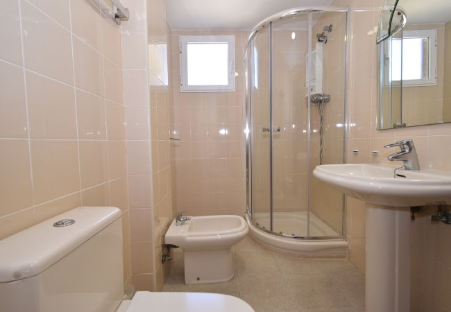 Apartamento en Benidorm - PINTOR ROSALES  (3 DORMITORIOS) Apartamento en Benidorm - PINTOR ROSALES  (3 DORMITORIOS)