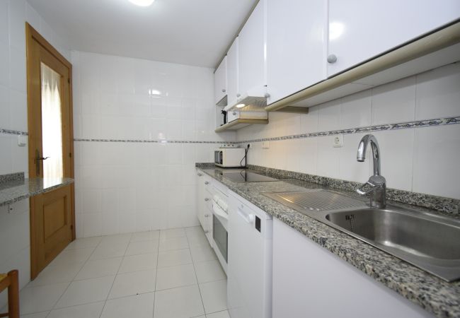 Apartamento en Benidorm - PINTOR ROSALES  (3 DORMITORIOS) Apartamento en Benidorm - PINTOR ROSALES  (3 DORMITORIOS)