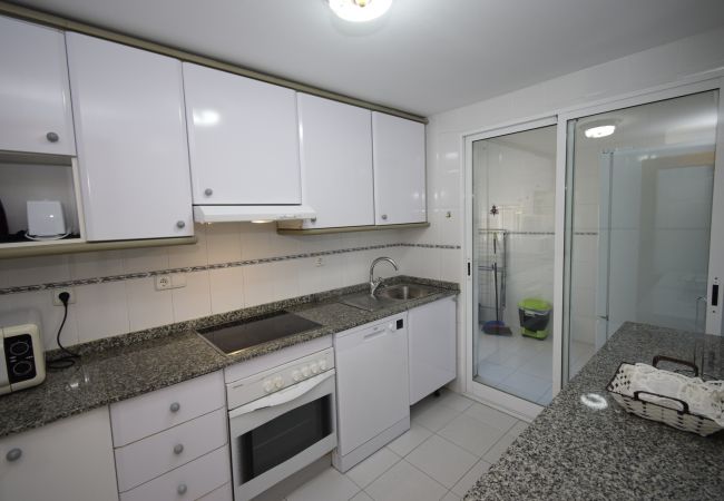 Apartamento en Benidorm - PINTOR ROSALES  (3 DORMITORIOS) Apartamento en Benidorm - PINTOR ROSALES  (3 DORMITORIOS)