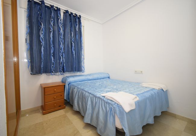 Apartamento en Benidorm - PINTOR ROSALES  (3 DORMITORIOS) Apartamento en Benidorm - PINTOR ROSALES  (3 DORMITORIOS)