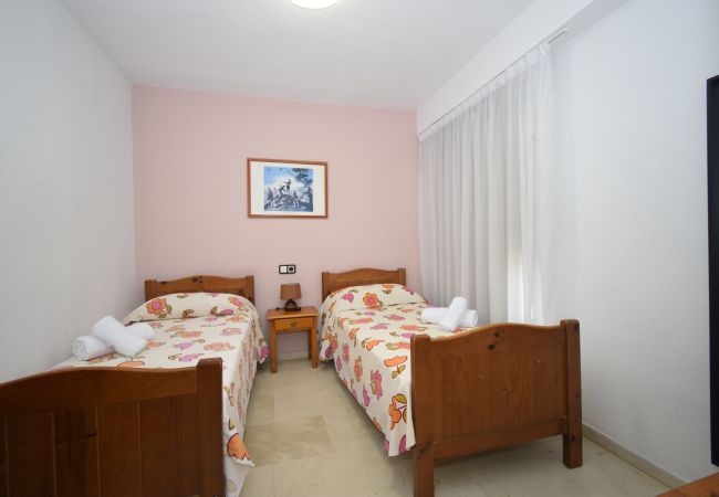 Apartamento en Benidorm - LOS GEMELOS (3 DORMITORIOS) Apartamento en Benidorm - LOS GEMELOS (3 DORMITORIOS)