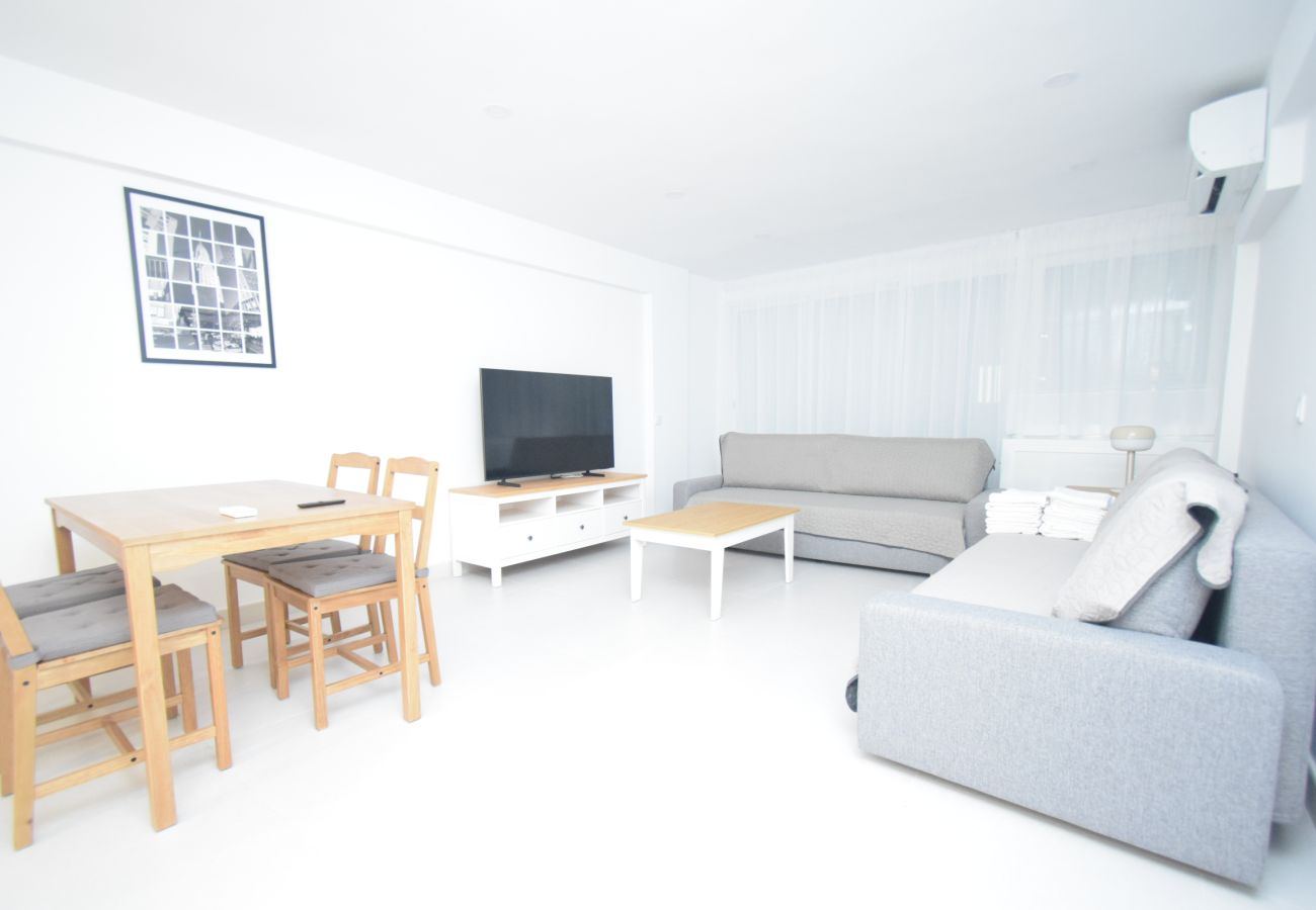 Estudio en Benidorm - MARCONI (ESTUDIO)